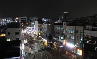 U Guesthouse in Hongdae Female Only - Hostel
