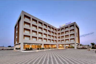 Click Hotel Pithampur Hotel di Dhannad