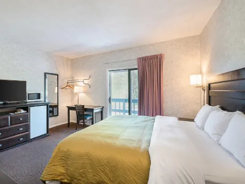 Econo Lodge Lee - Great Barrington