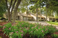 Club Wyndham Resort at Fairfield Bay Hotels in 