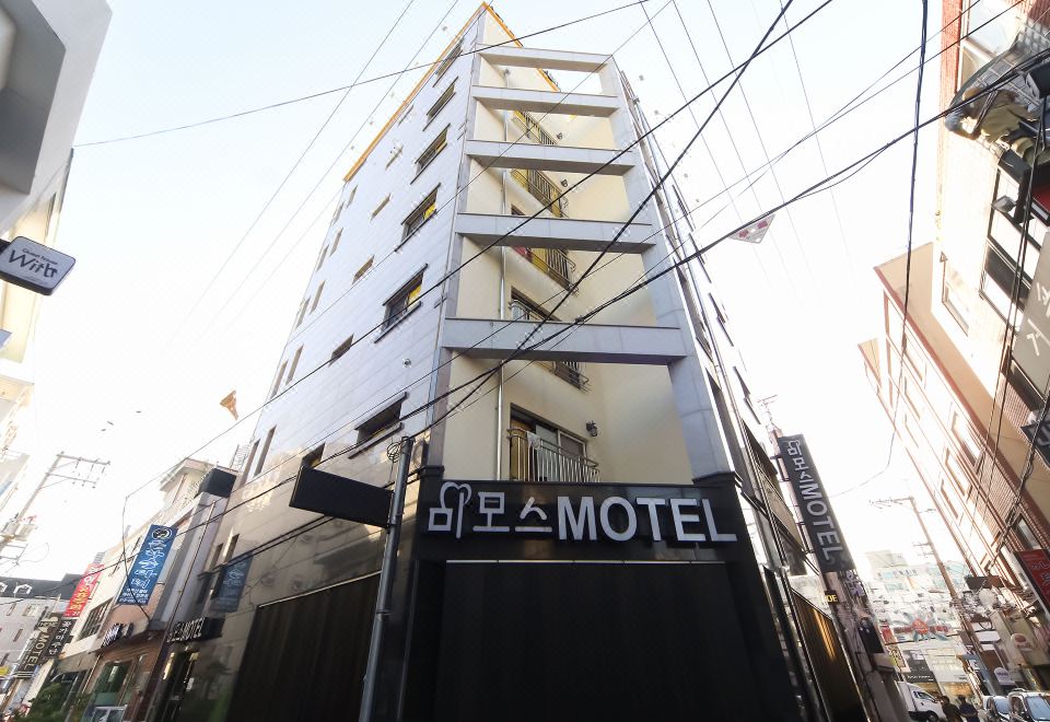 미모스모텔의 깔끔한 객실 이미지