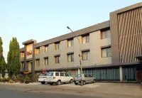 Hotel Blue Lagoon Các khách sạn ở Marwad