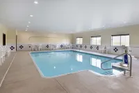 Comfort Inn & Suites Davenport - Quad Cities - Pools