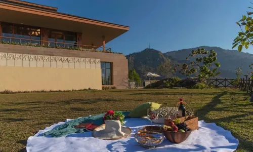 Taj Chia Kutir Resort & Spa Darjeeling