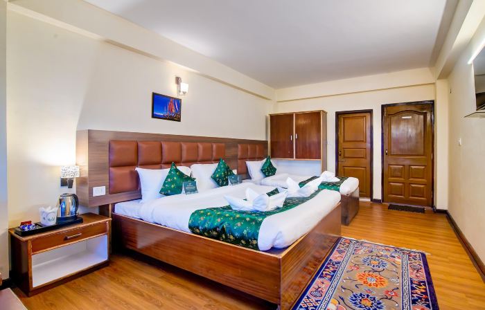 Muscatel BhumSang - 200 MTS from Mall Road