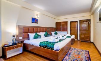 Muscatel BhumSang - 200 MTS from Mall Road