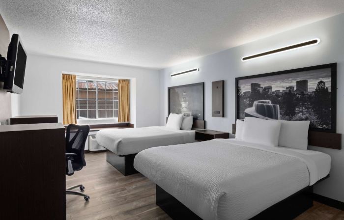 Super 8 by Wyndham Harbison/Parkridge Hospital