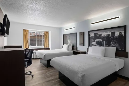 Super 8 by Wyndham Harbison/Parkridge Hospital Hotels in Seven Oaks