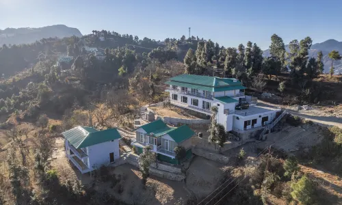 Shree Parijat Resort - Luxury Resort in Mukteshwar