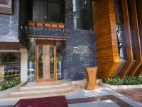 The Grandeur Boutique Hotel Hotel berhampiran Borivali Railway Station