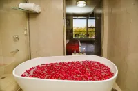 Regenta Place Jhansi by Royal Orchid Hotels Limited - Pysäköinti