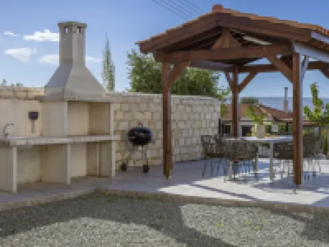 3-Bdr Villa with Stunning Infinity Pool Hotels in 