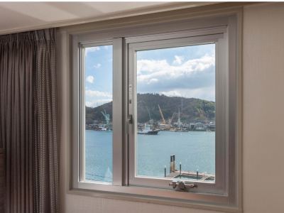 デラックスツインルーム 尾道ロイヤルホテルの写真