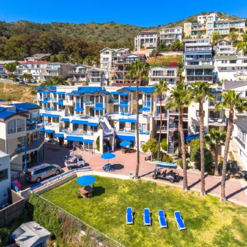 Seaport Village Inn, Avalon