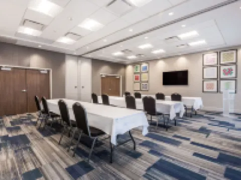 Holiday Inn Express & Suites WELLAND by IHG Hotels in Welland