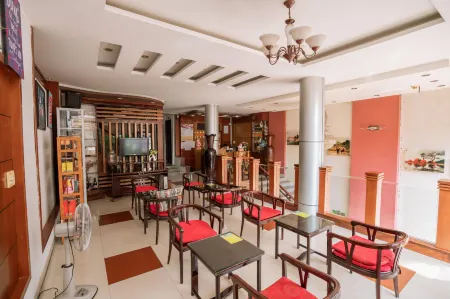 Trieu Vu Hotel & Apartment Отели рядом с достопримечательностью «BMT Little Garden»