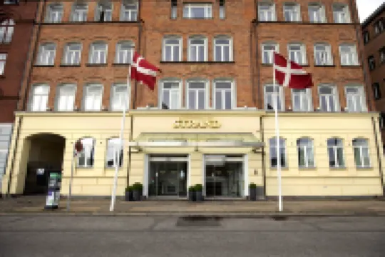 Copenhagen Strand Hotels near The Old Stock Exchange