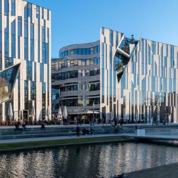 Hampton by Hilton Dusseldorf City Centre Отели в г. Дюссельдорф