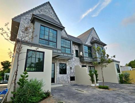 Brittany Private Pool Villa-Pattaya Hotels in Sattahip