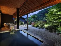 Open-Air Baths in All Rooms. Independent Cottages - Kanon