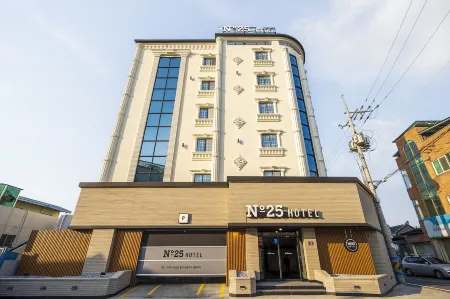 Yeongcheon No.25 Yeongcheon Central Store Отели рядом с достопримечательностью «Auno Feliz Glamping»