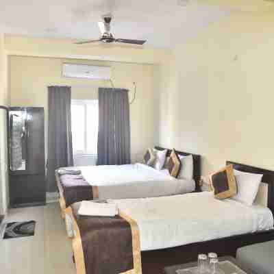 Treebo Buddha Vibrant Rooms