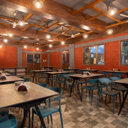 Vits Select Casuarina Diveagar