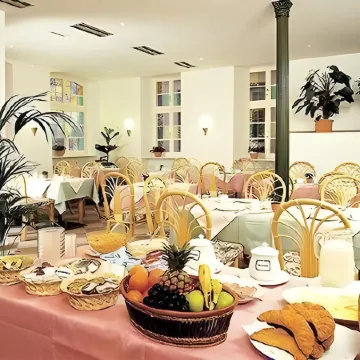 Hotel am Rathaus Отели рядом с достопримечательностью «Театр Thingstätte»