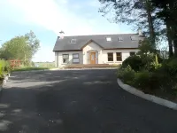 Teach an Cheoil Hotels near Cushendall Library