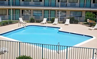 Motel 6 Elizabethtown, KY