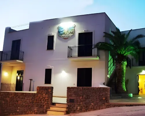 Torre Salina Hotel a Macari