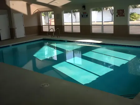 Economy Inn & Suites