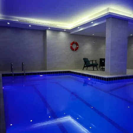 Platinum Hotel