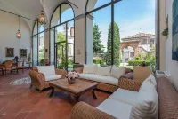 Privilège Castello di Villa Hotels in Mombercelli