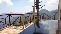 Family Home Stay Hotels in Tehri Range