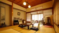 Ryokan Hanaya Hotels in Aoki
