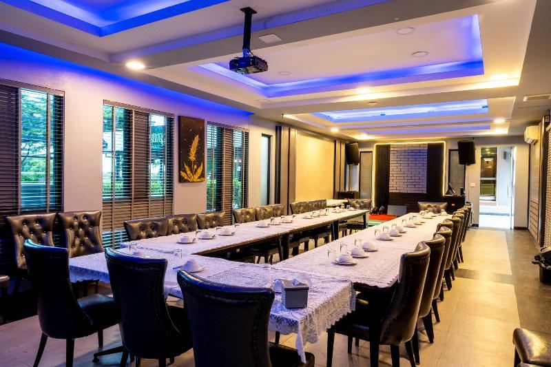 4. 그레이트 레지던..