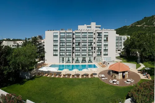 Hotel Tara Becici Hotels in Бореті