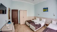 Skver Vyisotskogo Hotel
