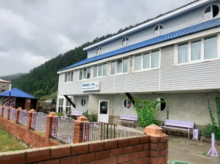 Parus Отели рядом с достопримечательностью «Три измерения»