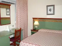 Hotel Restaurante Logasasanti Hotel a Arjona