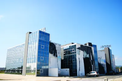 Hotel Sercotel Plana Parc โรงแรมใน