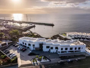 Royal Marina Suites Boutique Hotel