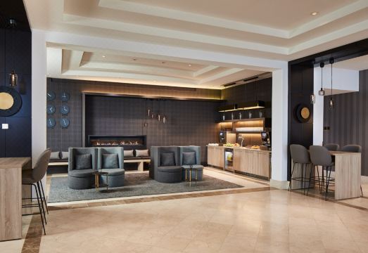 코펜하겐 메리어트 호텔의 해변 바/라운지 전경