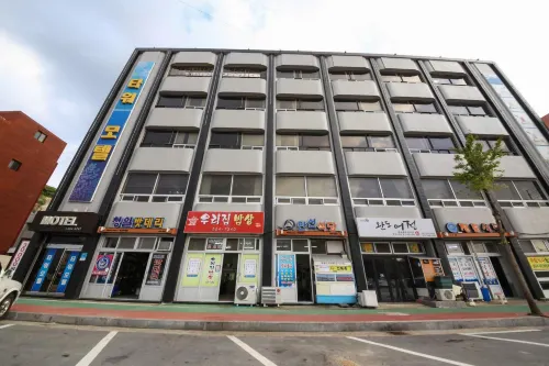 Wando Tower Motel Hotels in Wando