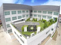 The Grace Residence Các khách sạn gần Wat Na Bua