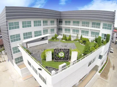 The Grace Residence Các khách sạn gần Wat Na Bua