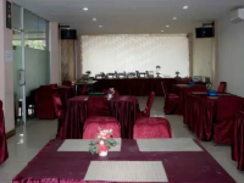 Hotel Golden Vella Hotels in Rangkui