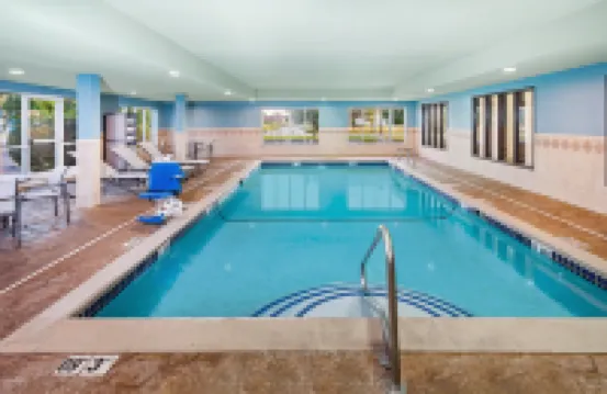 Holiday Inn Express & Suites CHICAGO SOUTH LANSING by IHG