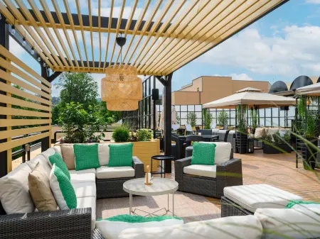 Novotel Budapest City Отели рядом с достопримечательностью «Petofi Literary Museum (Petofi Irodalmi Muzeum)»